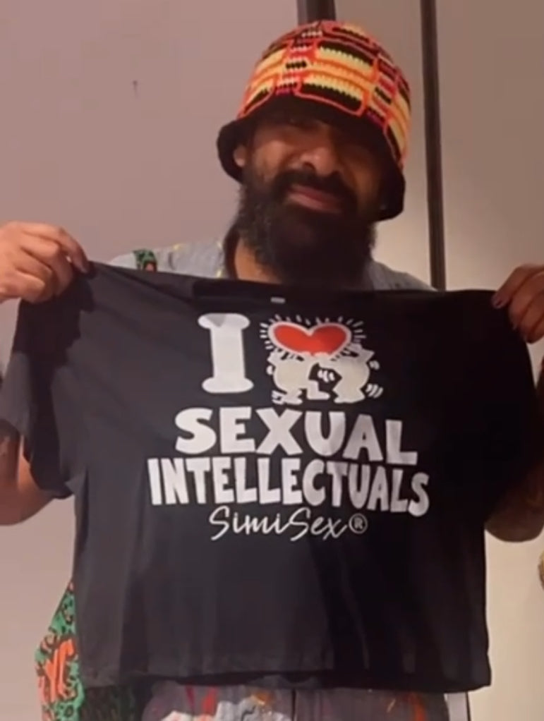 I ❤️ Sexual Intellectuals crop-top